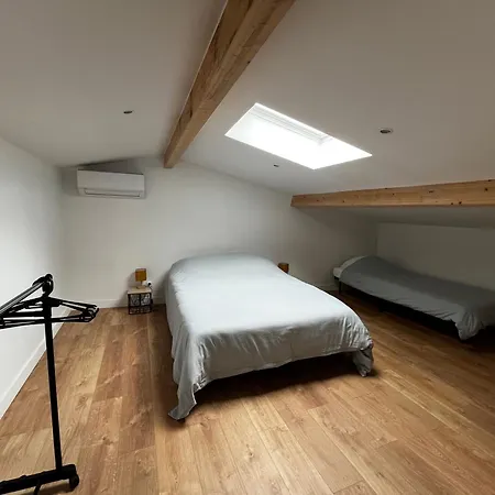 Maison T3 Avec Exterieur 5 Couchages, 3 Lits, 2 Chambres, Bordeaux A 10min, Tram E A 200m, Parc Jeux Enfants *