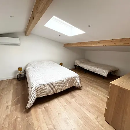Maison T3 Avec Exterieur 2 Chambres, 5 Couchages, 3 Lits, Bordeaux A 10min, Tram C A 200m, Parc Jeux Enfants * Le Bouscat