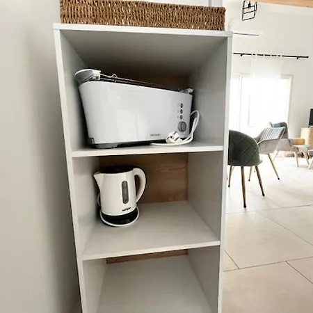 度假居 Maison T3 Avec Exterieur 5 Couchages, 3 Lits, 2 Chambres, Bordeaux A 10min, Tram C A 200m, Parc Jeux Enfants